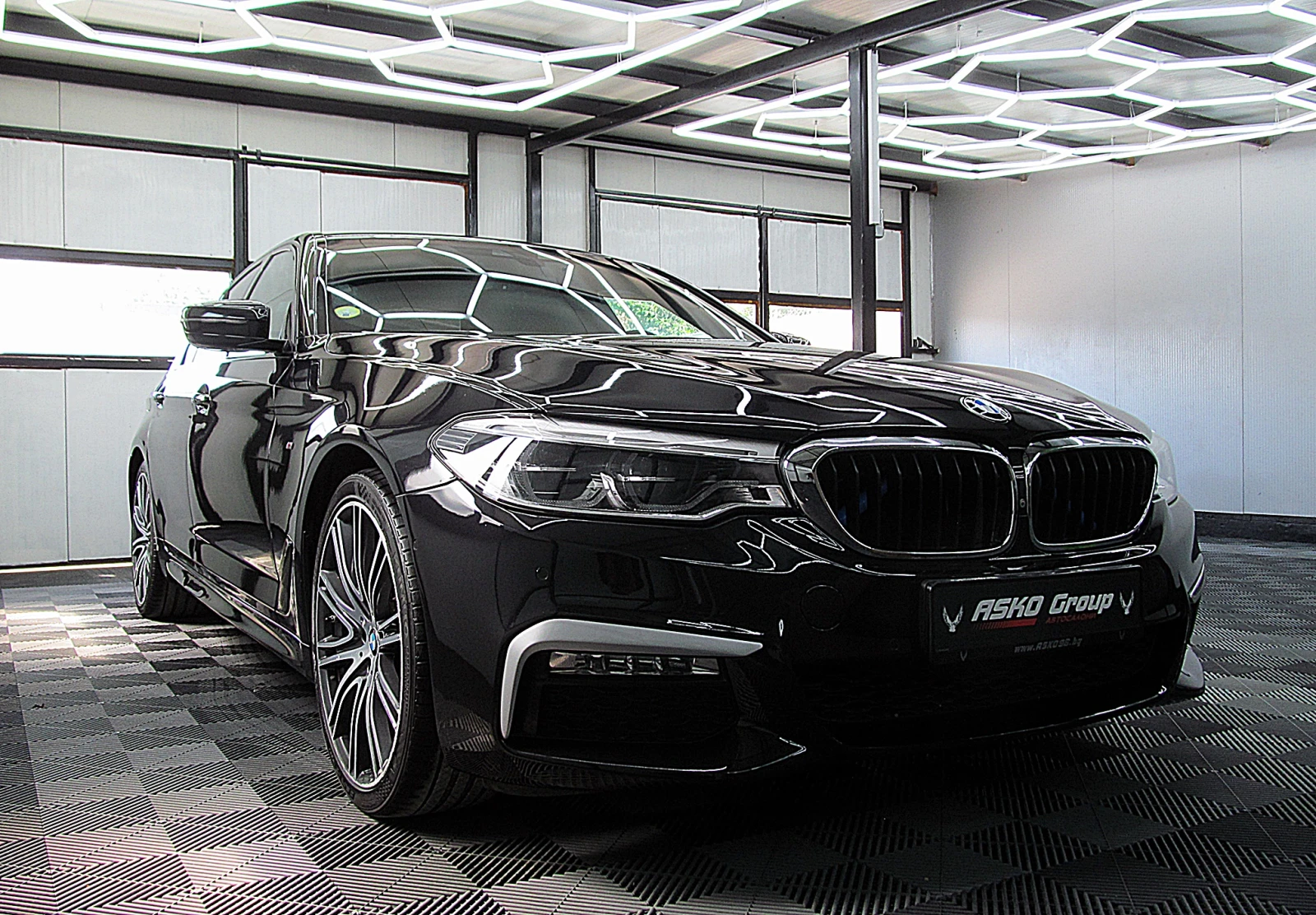 BMW 530 M-PAKET/Xdrive/ LASER/ 360 CAMERA/KylessGo/ЛИЗИНГ - изображение 3