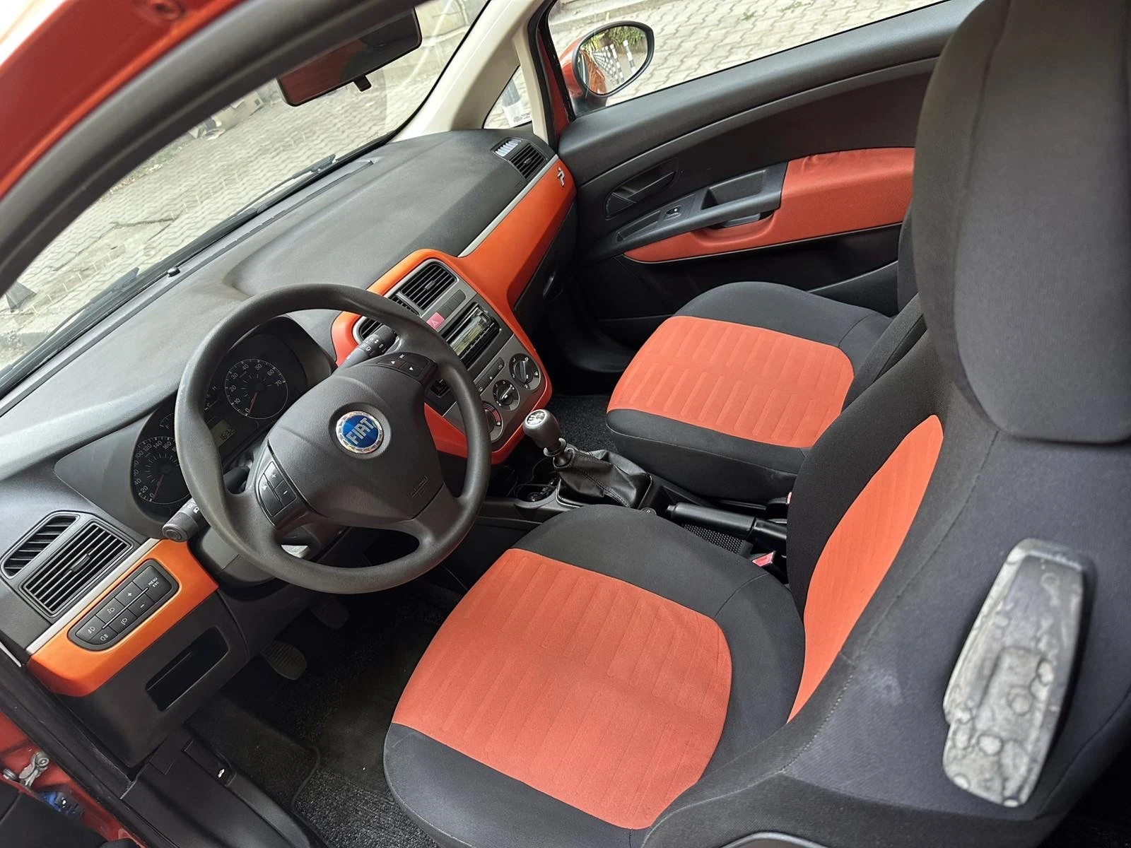 Fiat Punto 1.4 - изображение 4