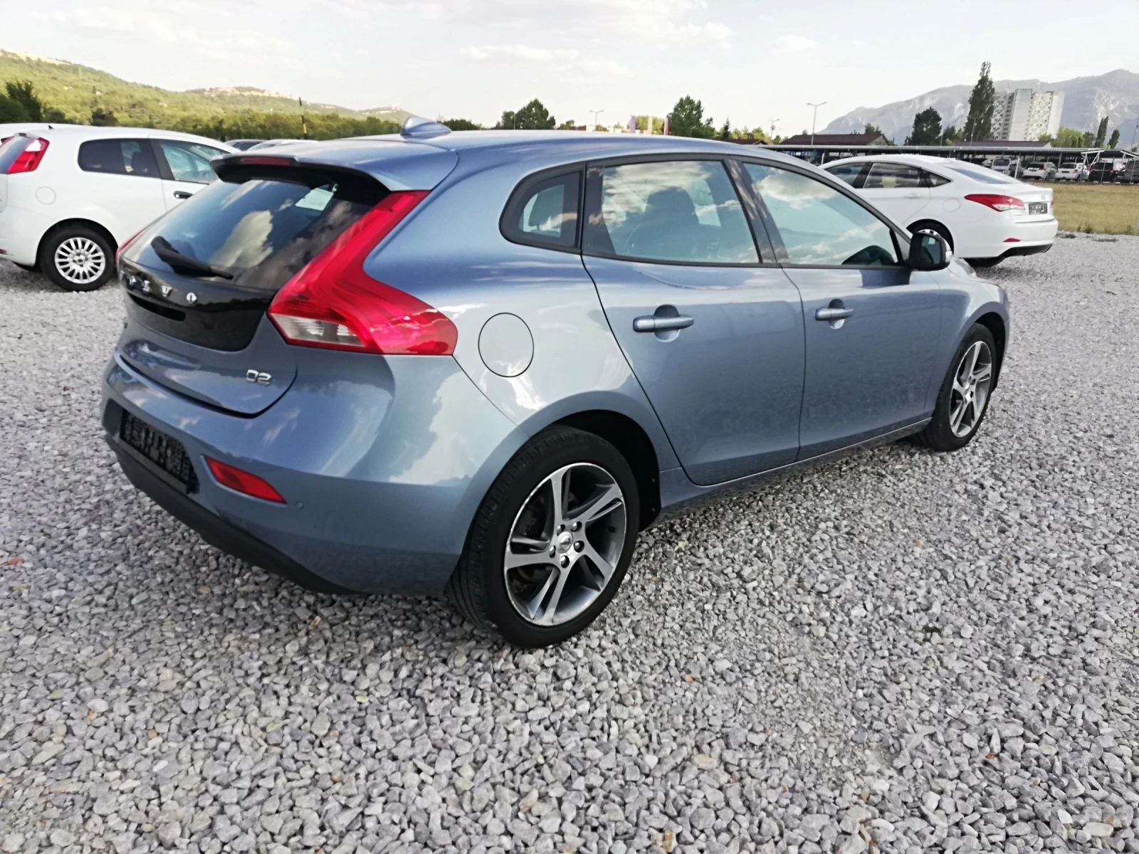 Volvo V40 2.0D KLI AVT  120 - изображение 6