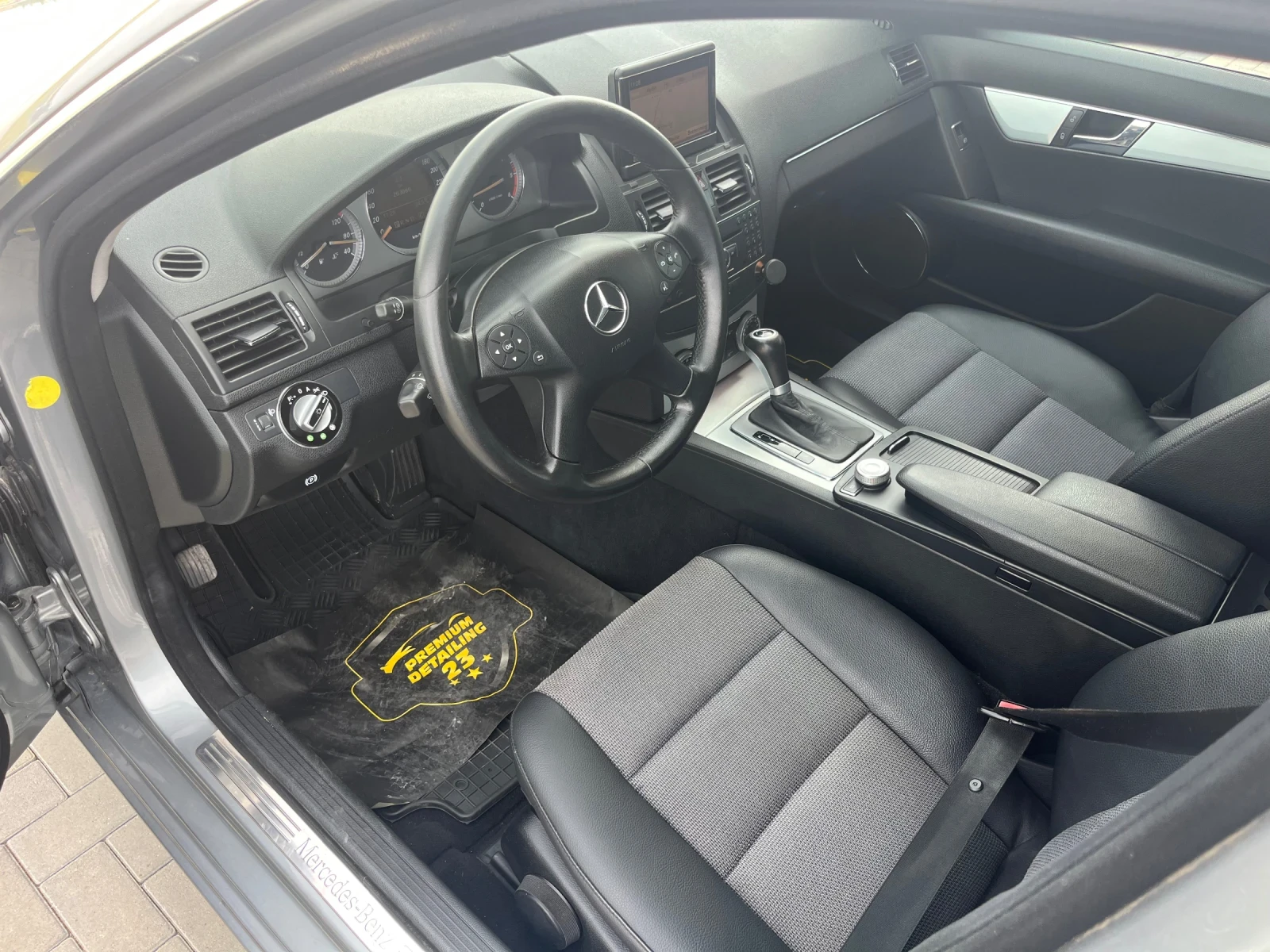 Mercedes-Benz C 220 Avantgarde - изображение 9