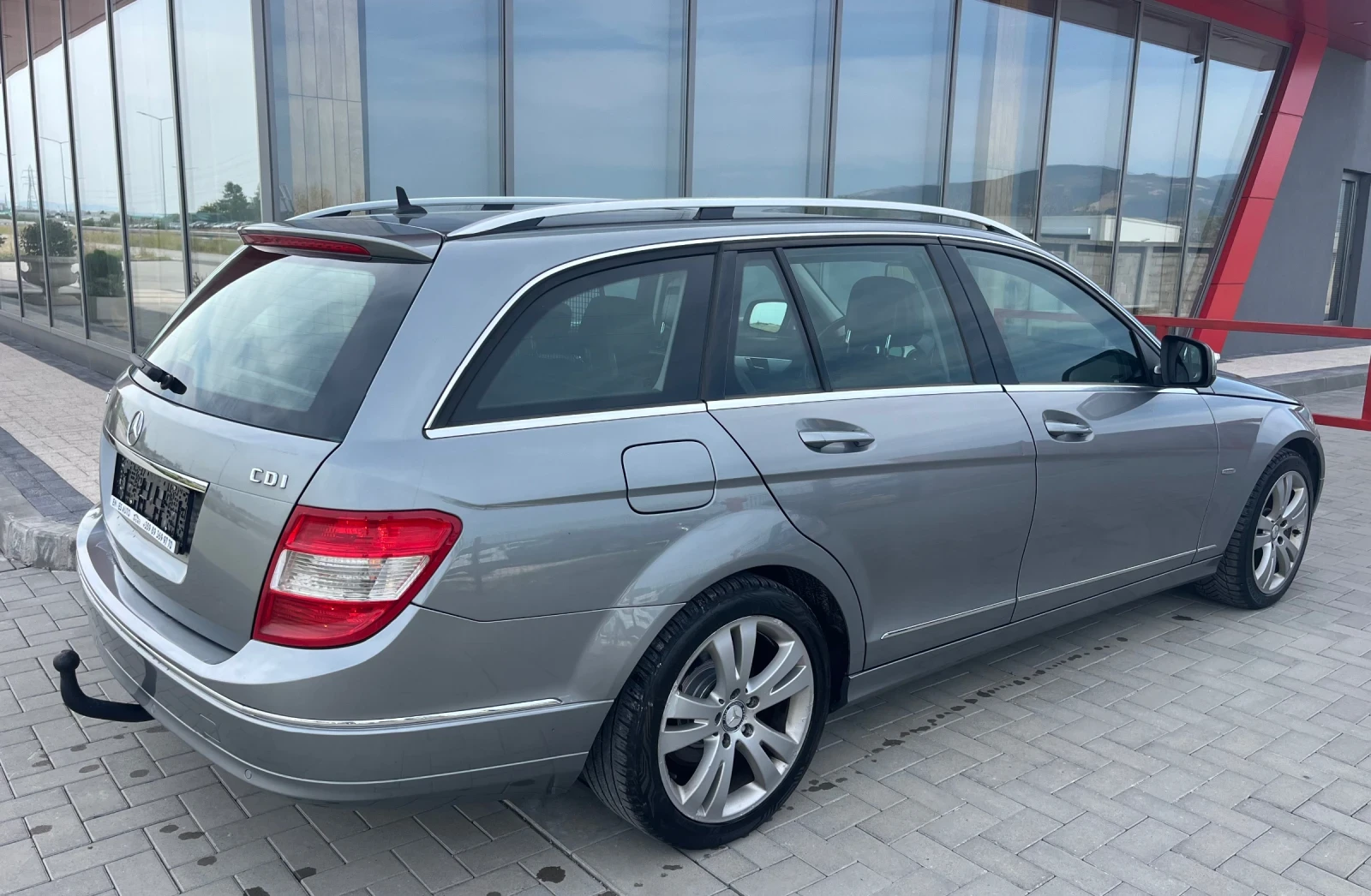 Mercedes-Benz C 220 Avantgarde - изображение 6