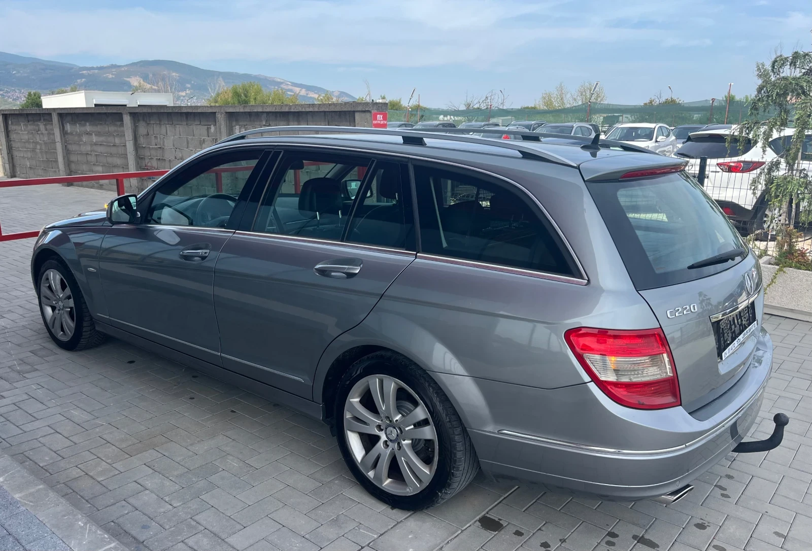 Mercedes-Benz C 220 Avantgarde - изображение 4