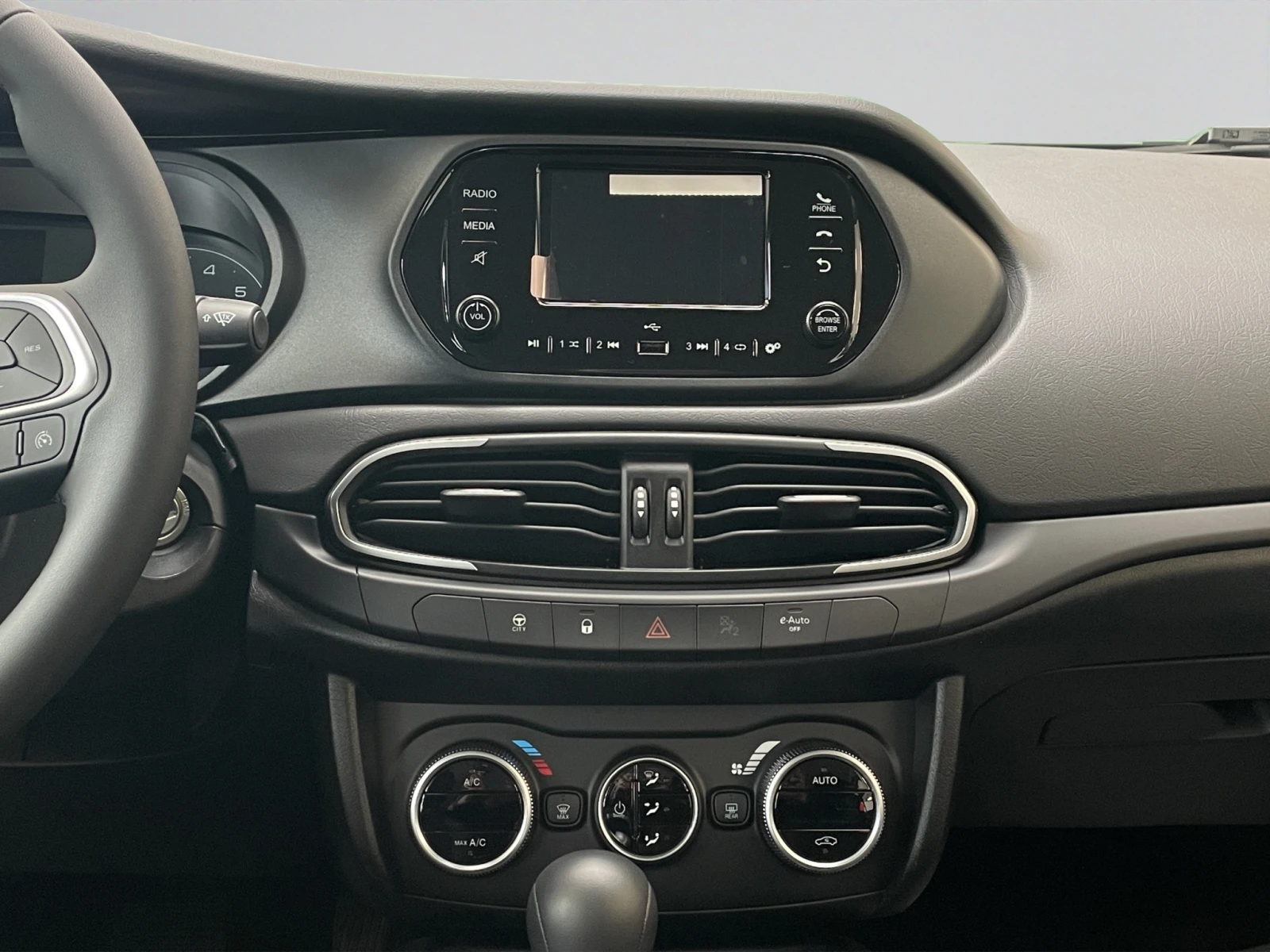 Fiat Tipo MONOTRIM 1.5 MHEV 48V Petrol 130 hp 7-DCT | Mobile.bg � ����������� 11