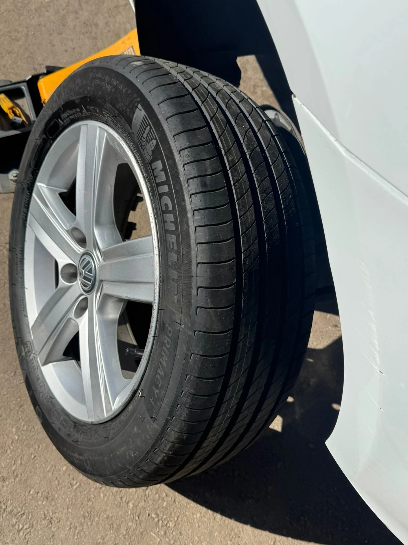 VW Golf 1.4tgi avtomatik, снимка 16 - Автомобили и джипове - 53788537