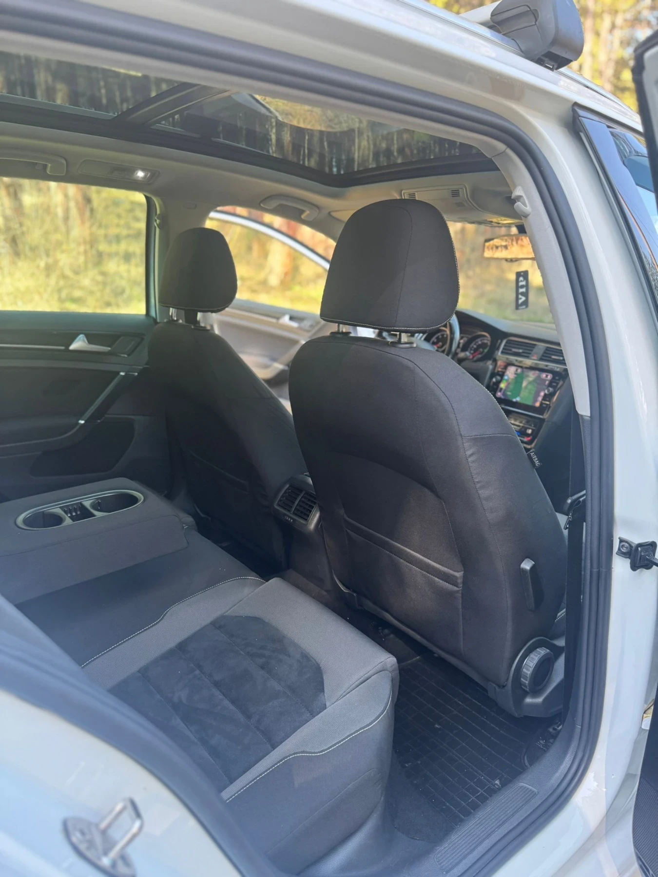 VW Golf 1.4tgi avtomatik, снимка 11 - Автомобили и джипове - 53788537