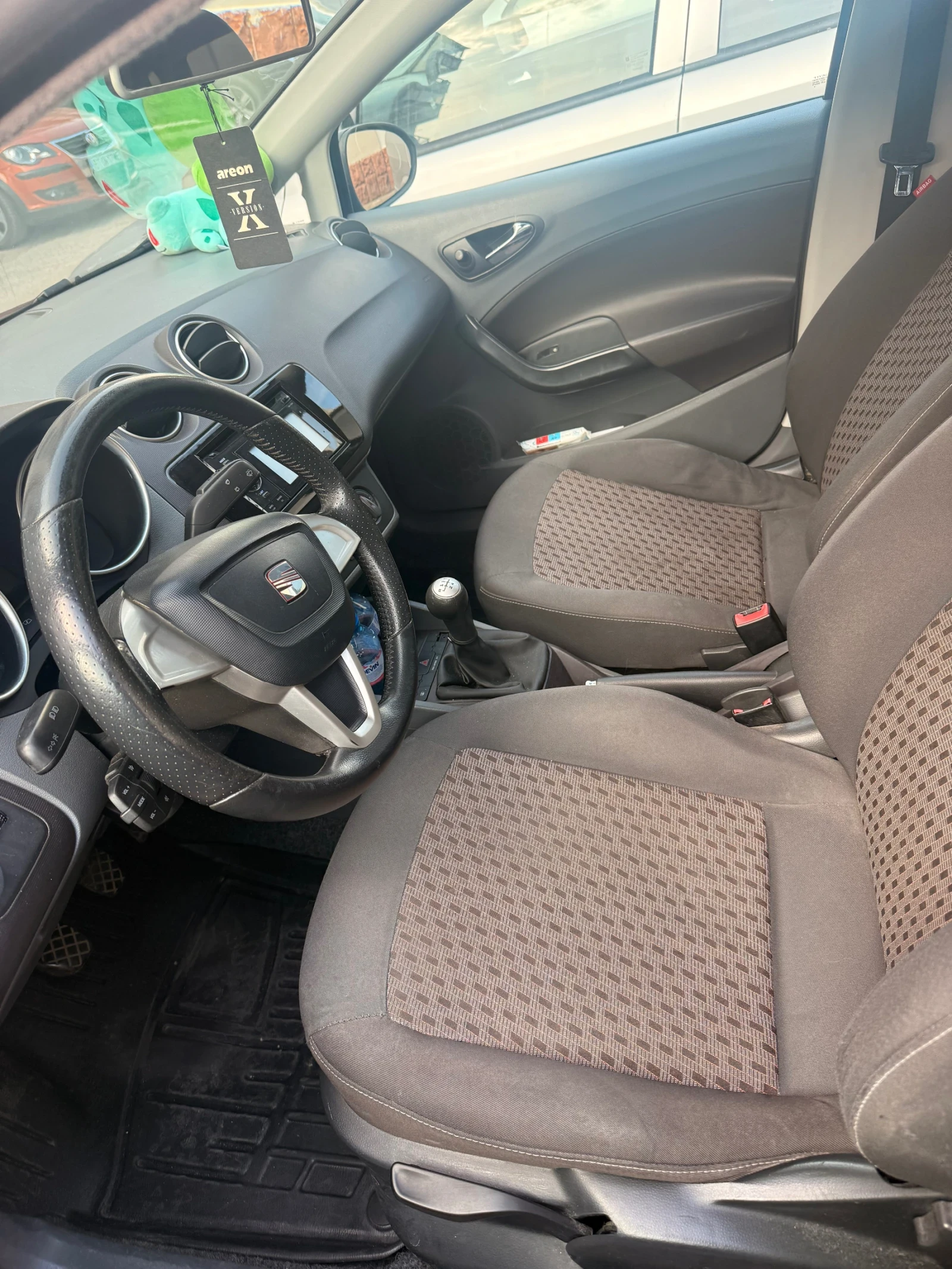 Seat Ibiza 1.9 TDI 90 к.с., снимка 7 - Автомобили и джипове - 53984991