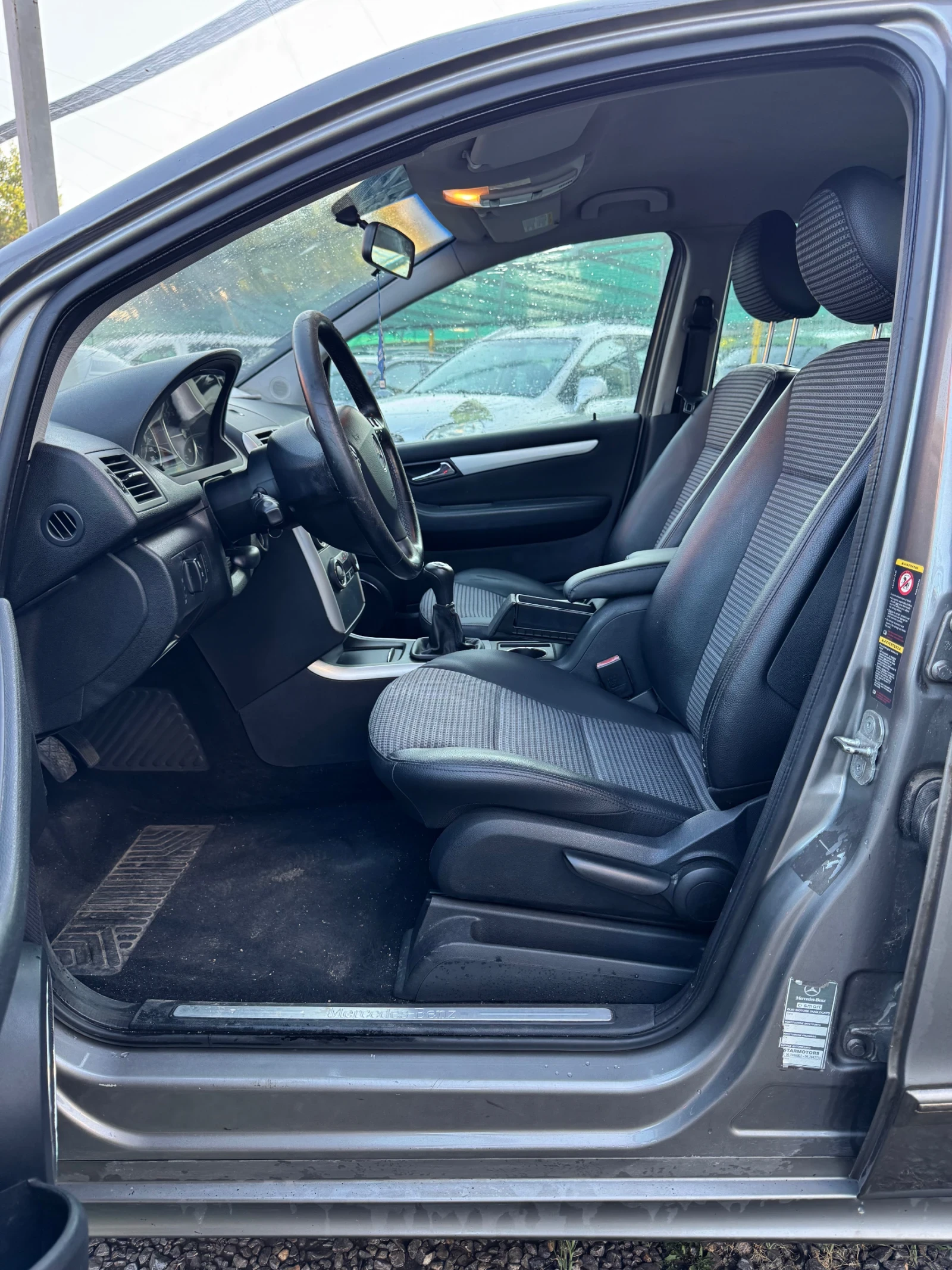 Mercedes-Benz 180 Cdi, снимка 6 - Автомобили и джипове - 53988284