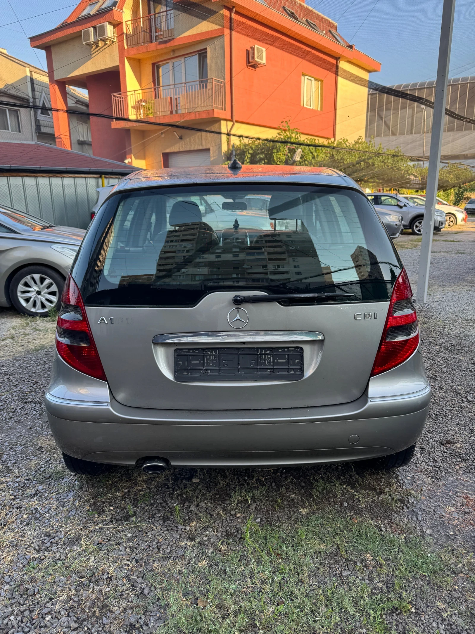 Mercedes-Benz 180 Cdi, снимка 5 - Автомобили и джипове - 53988284