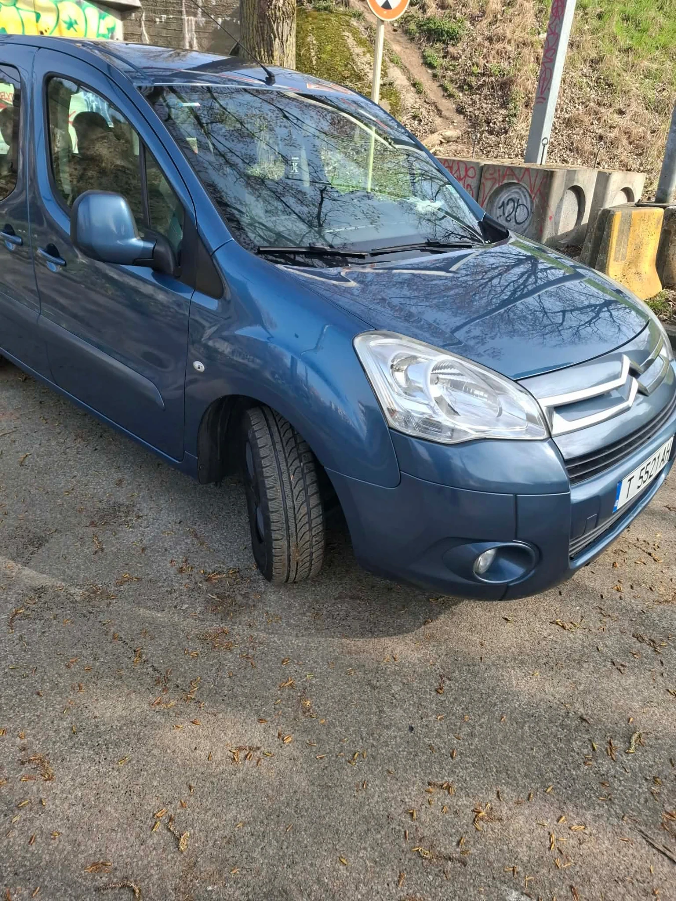 Citroen Berlingo 1, 6 ХДИ , снимка 3 - Автомобили и джипове - 54069992