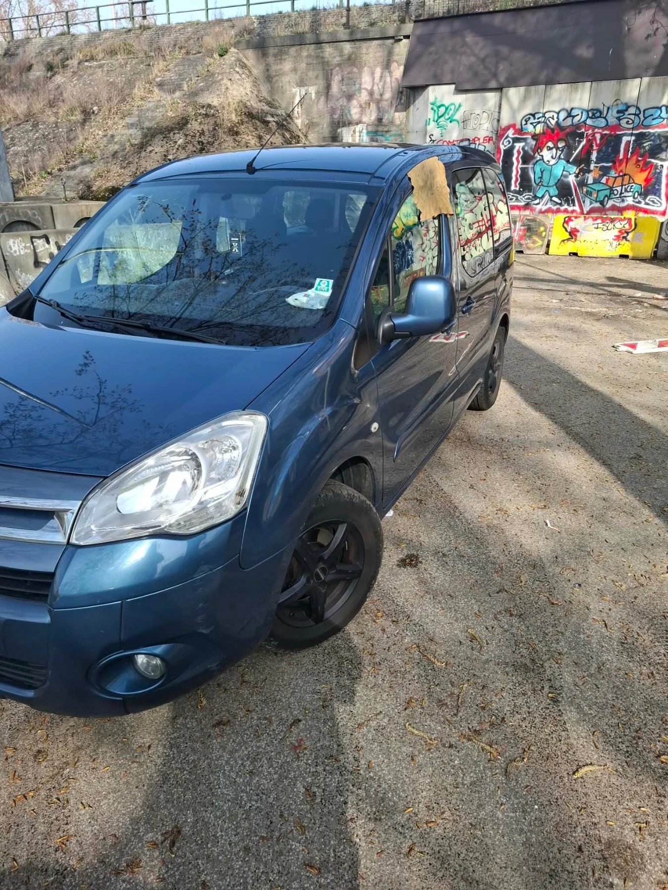 Citroen Berlingo 1, 6 ХДИ , снимка 2 - Автомобили и джипове - 54069992