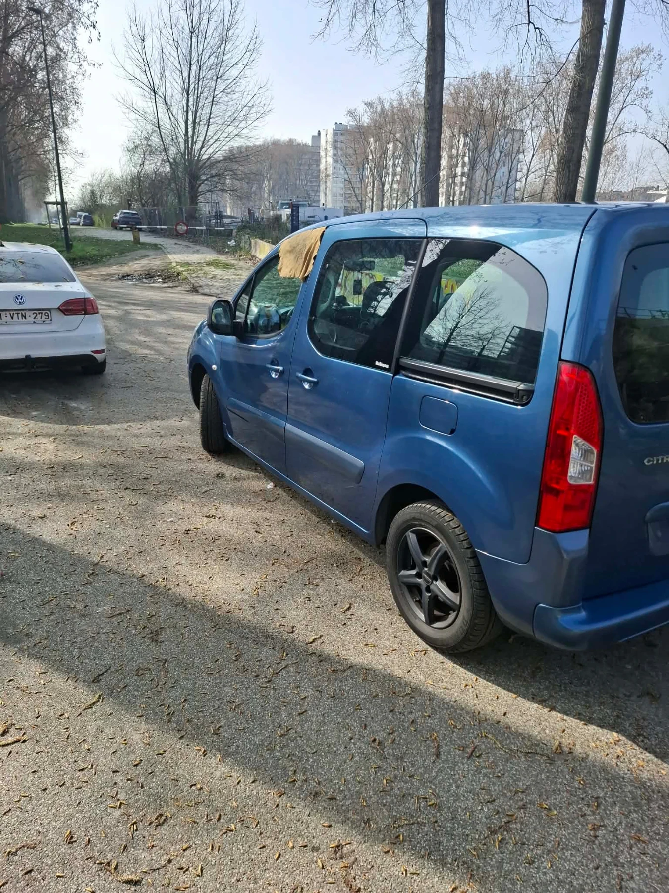Citroen Berlingo 1, 6 ХДИ , снимка 5 - Автомобили и джипове - 54069992