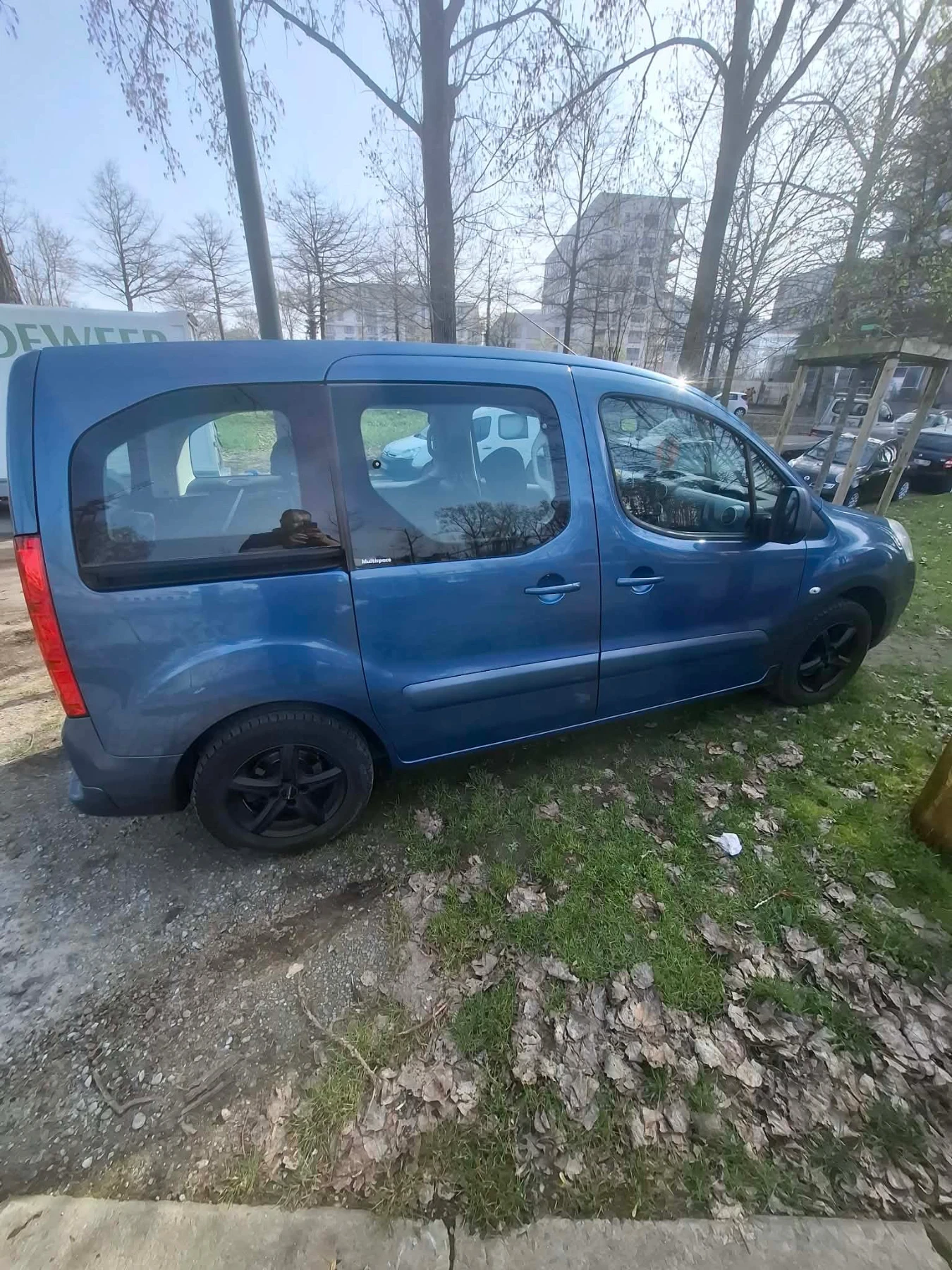 Citroen Berlingo 1, 6 ХДИ , снимка 12 - Автомобили и джипове - 54069992