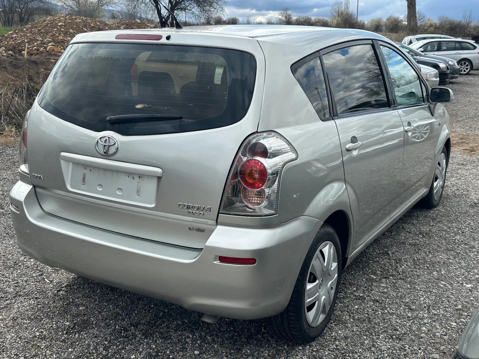 Toyota Corolla verso 6+ 1, снимка 4 - Автомобили и джипове - 54082505