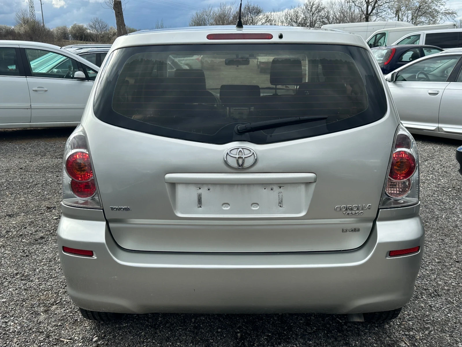 Toyota Corolla verso 6+ 1, снимка 5 - Автомобили и джипове - 54082505