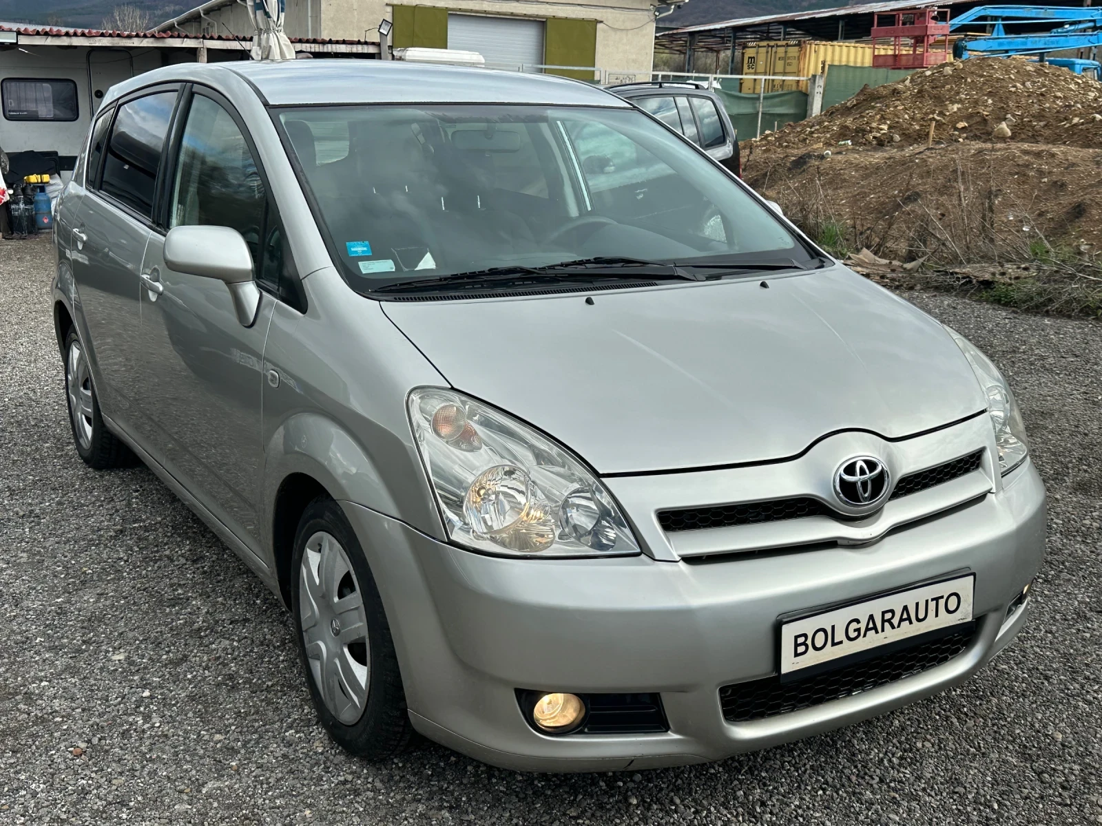 Toyota Corolla verso 6+ 1, снимка 3 - Автомобили и джипове - 54082505