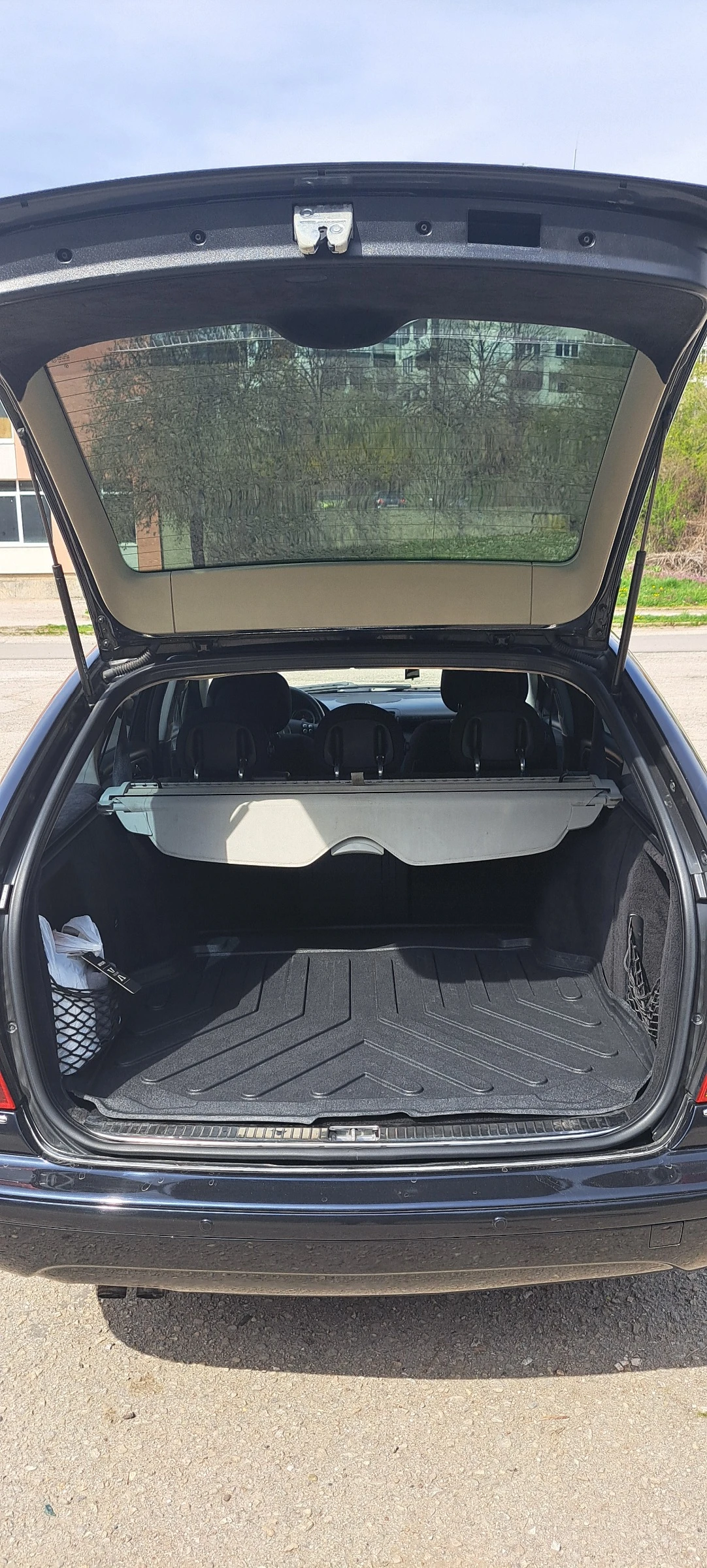 Mercedes-Benz C 220, снимка 7 - Автомобили и джипове - 54183355