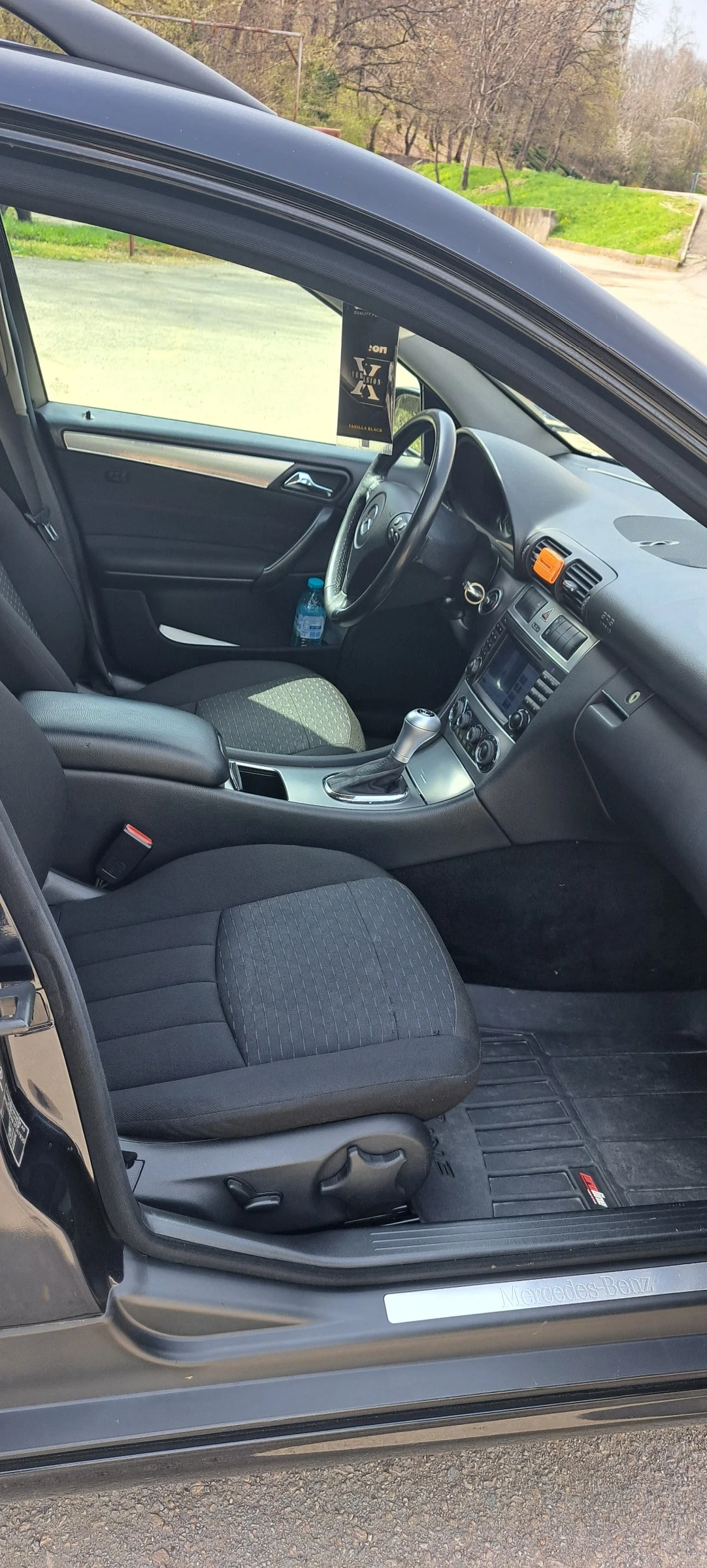 Mercedes-Benz C 220, снимка 5 - Автомобили и джипове - 54183355