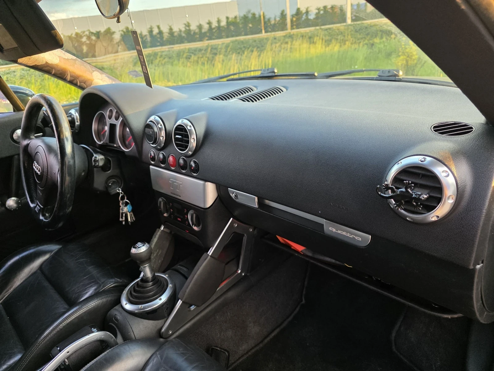 Audi Tt 1.8T BAM, снимка 9 - Автомобили и джипове - 54444410