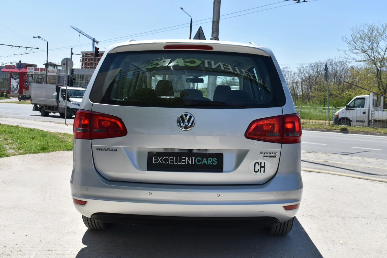 VW Sharan 2.0TDI* DSG, снимка 7 - Автомобили и джипове - 54482985