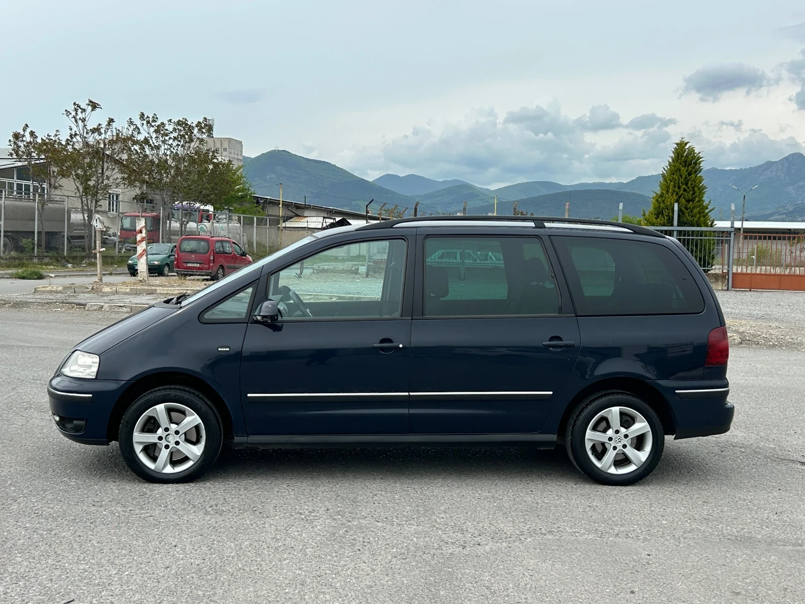 VW Sharan 1.9TDI 116ps Facelift 7 МЕСТА, снимка 3 - Автомобили и джипове - 54495016