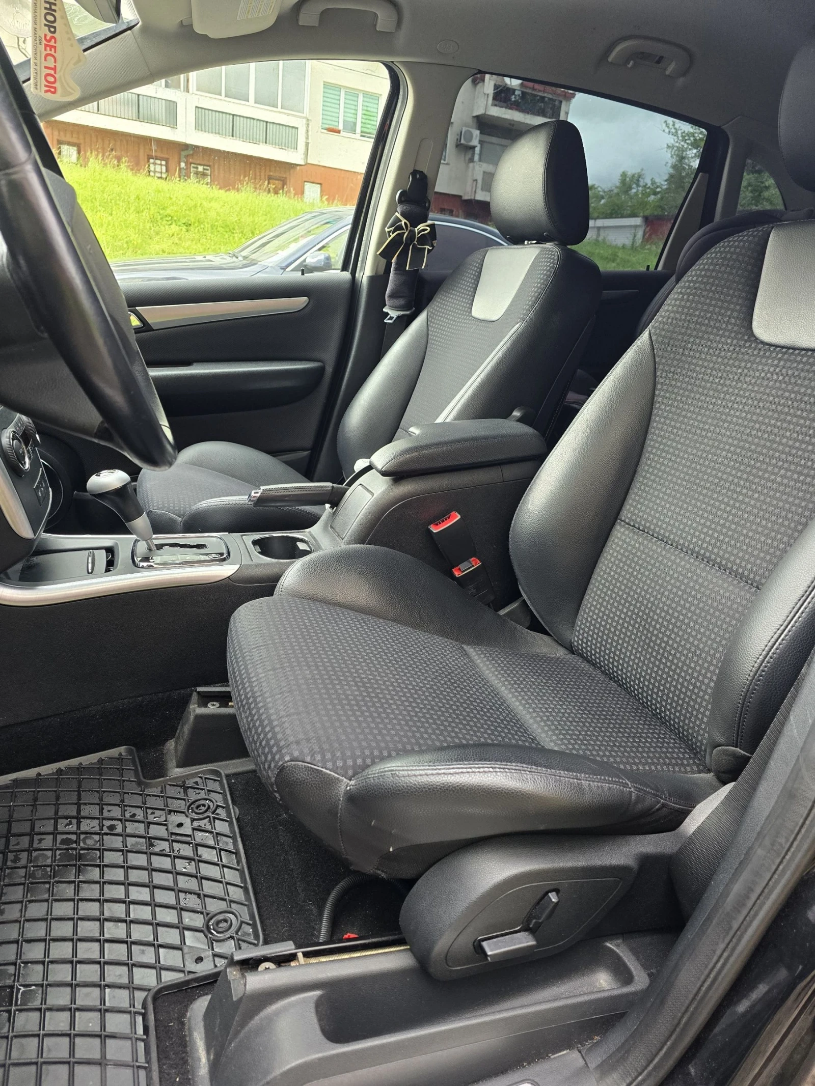 Mercedes-Benz B 200 CDI Facelift Autotronic, снимка 12 - Автомобили и джипове - 54584352