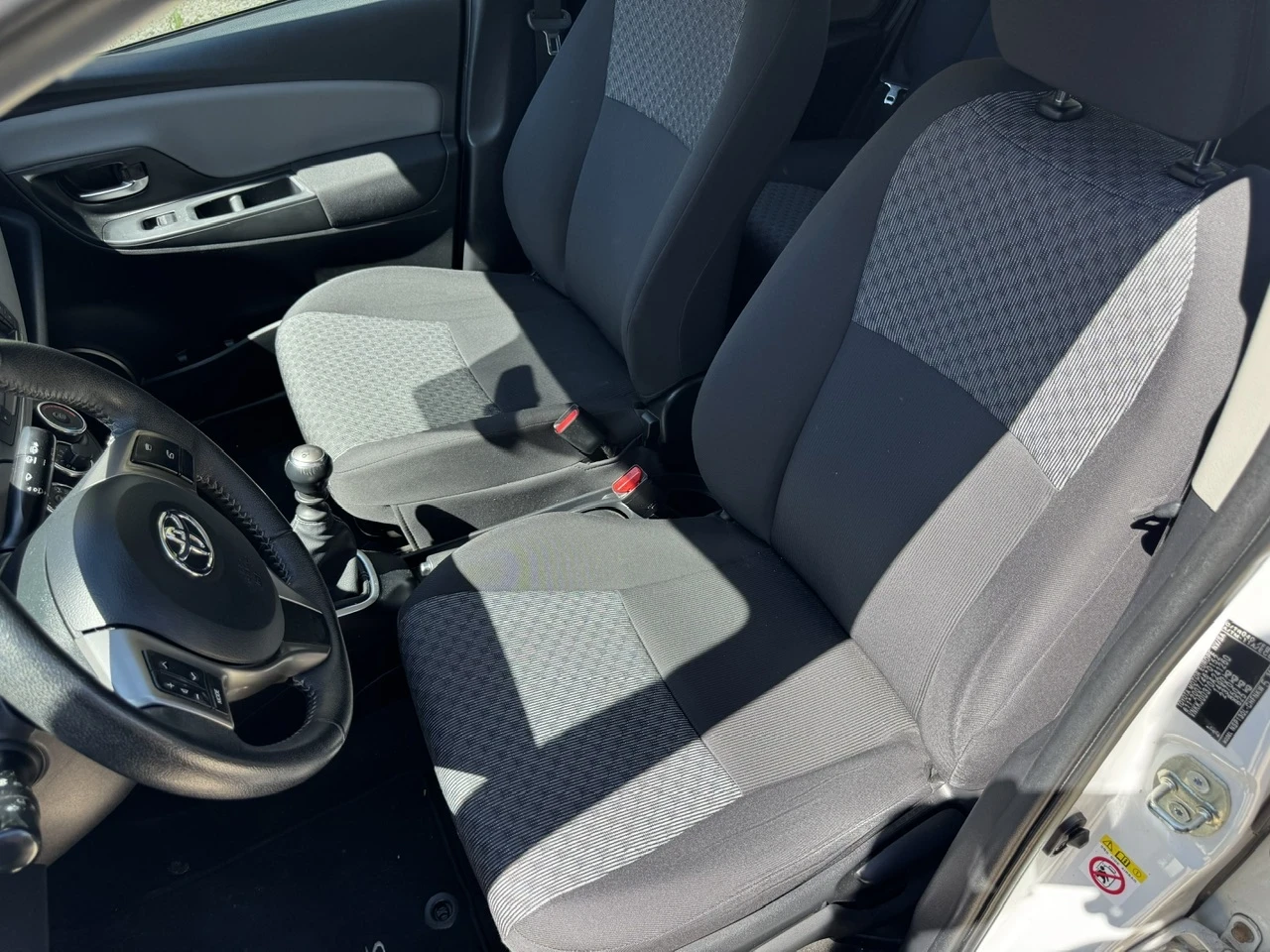 Toyota Yaris 1.33 Facelift/Multimedia/Камера, снимка 10 - Автомобили и джипове - 54910035