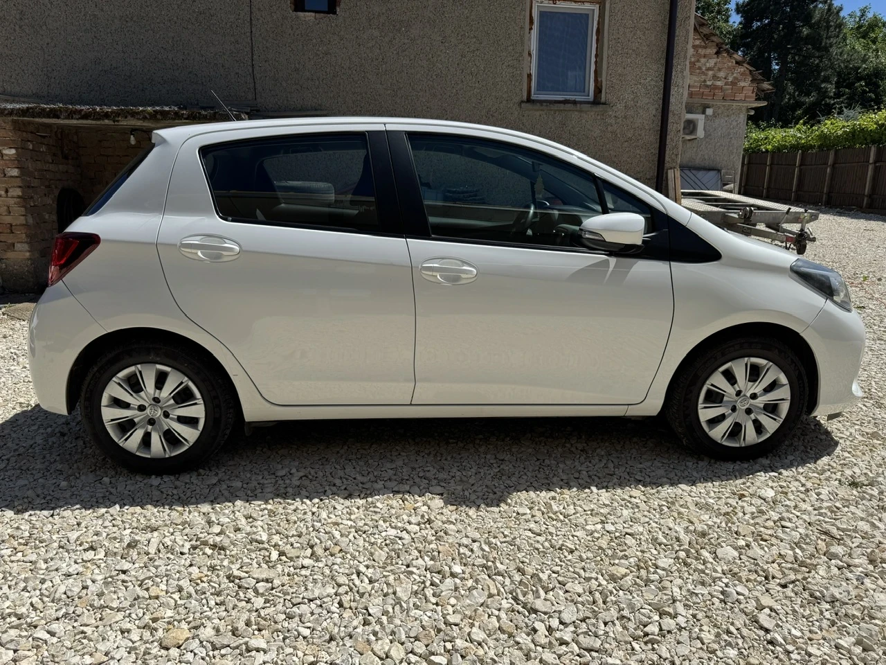 Toyota Yaris 1.33 Facelift/Multimedia/Камера, снимка 6 - Автомобили и джипове - 54910035