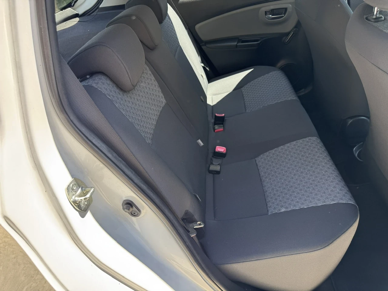 Toyota Yaris 1.33 Facelift/Multimedia/Камера, снимка 12 - Автомобили и джипове - 54910035