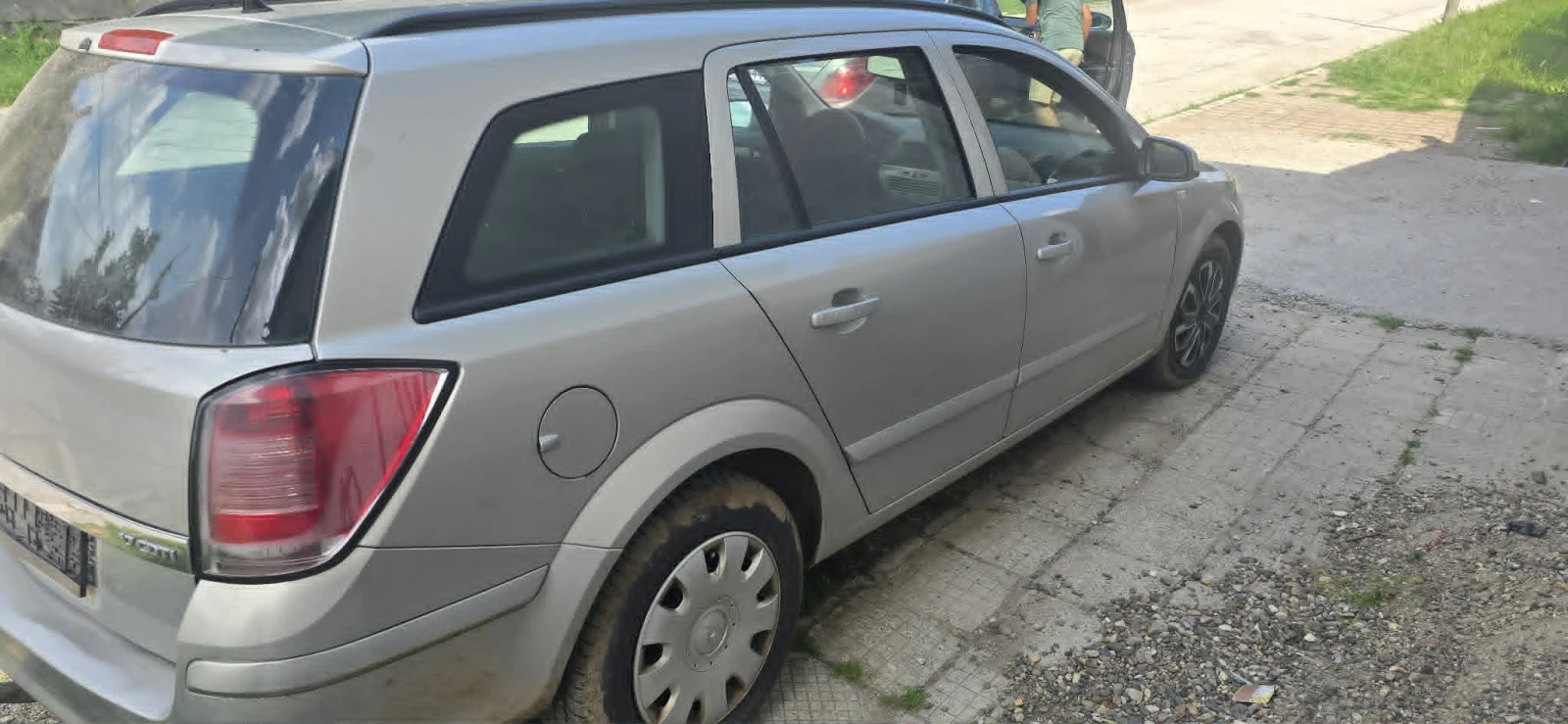 Opel Astra 1.7cdti  На Части, снимка 3 - Автомобили и джипове - 54924829