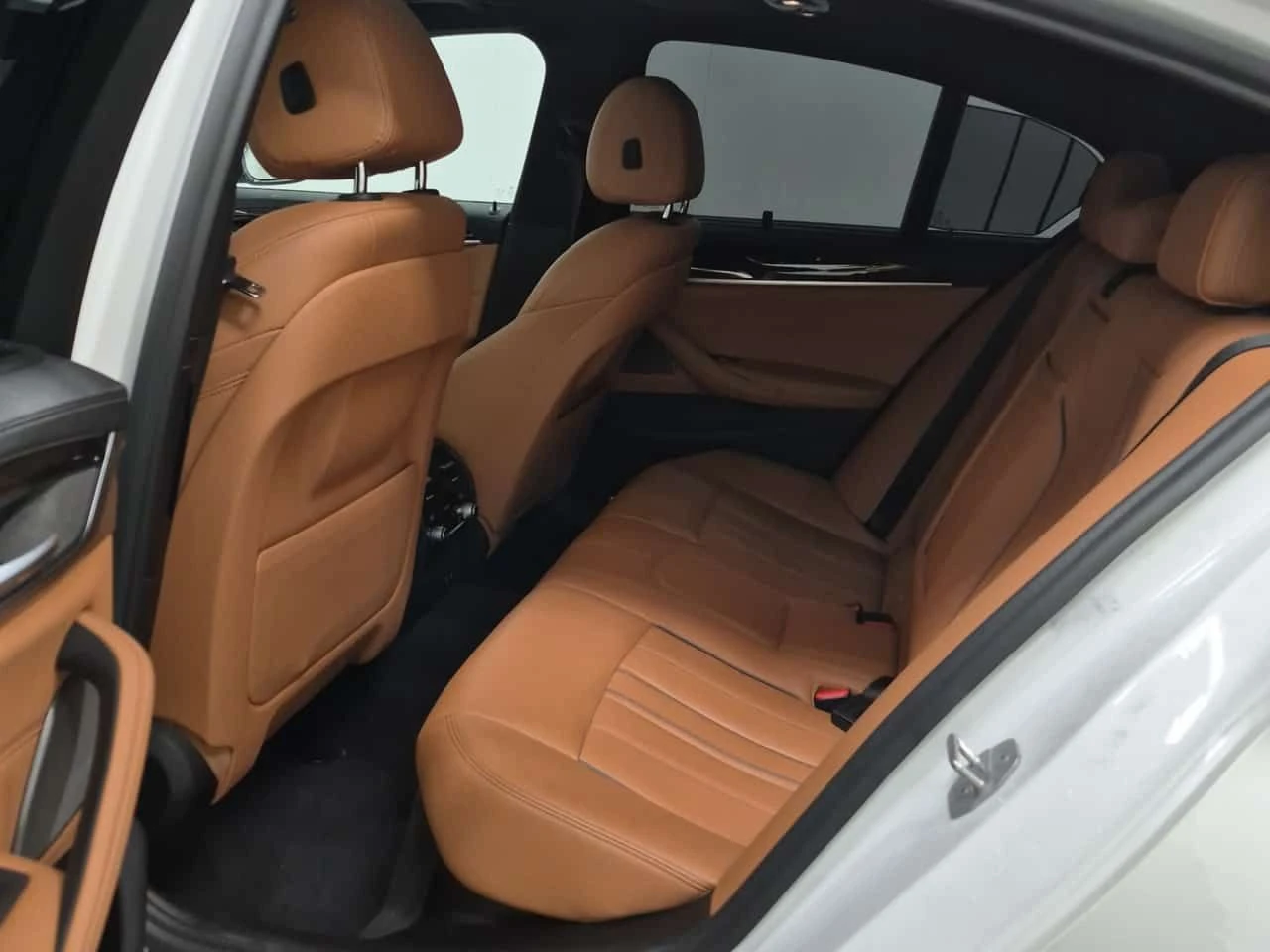 BMW 530 * XDRIVE * CARFAX * ОПЦИЯ ЗА ФИНАНСИРАНЕ , снимка 12 - Автомобили и джипове - 55227025