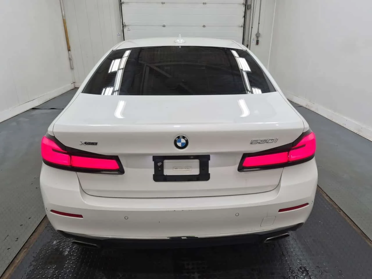 BMW 530 * XDRIVE * CARFAX * ОПЦИЯ ЗА ФИНАНСИРАНЕ , снимка 17 - Автомобили и джипове - 55227025