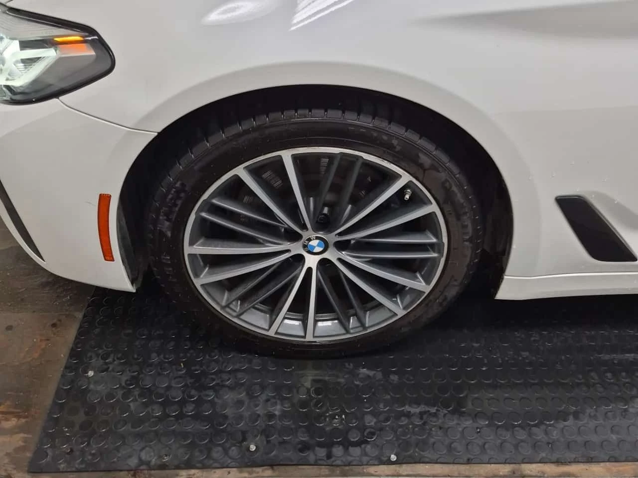 BMW 530 * XDRIVE * CARFAX * ОПЦИЯ ЗА ФИНАНСИРАНЕ , снимка 6 - Автомобили и джипове - 55227025