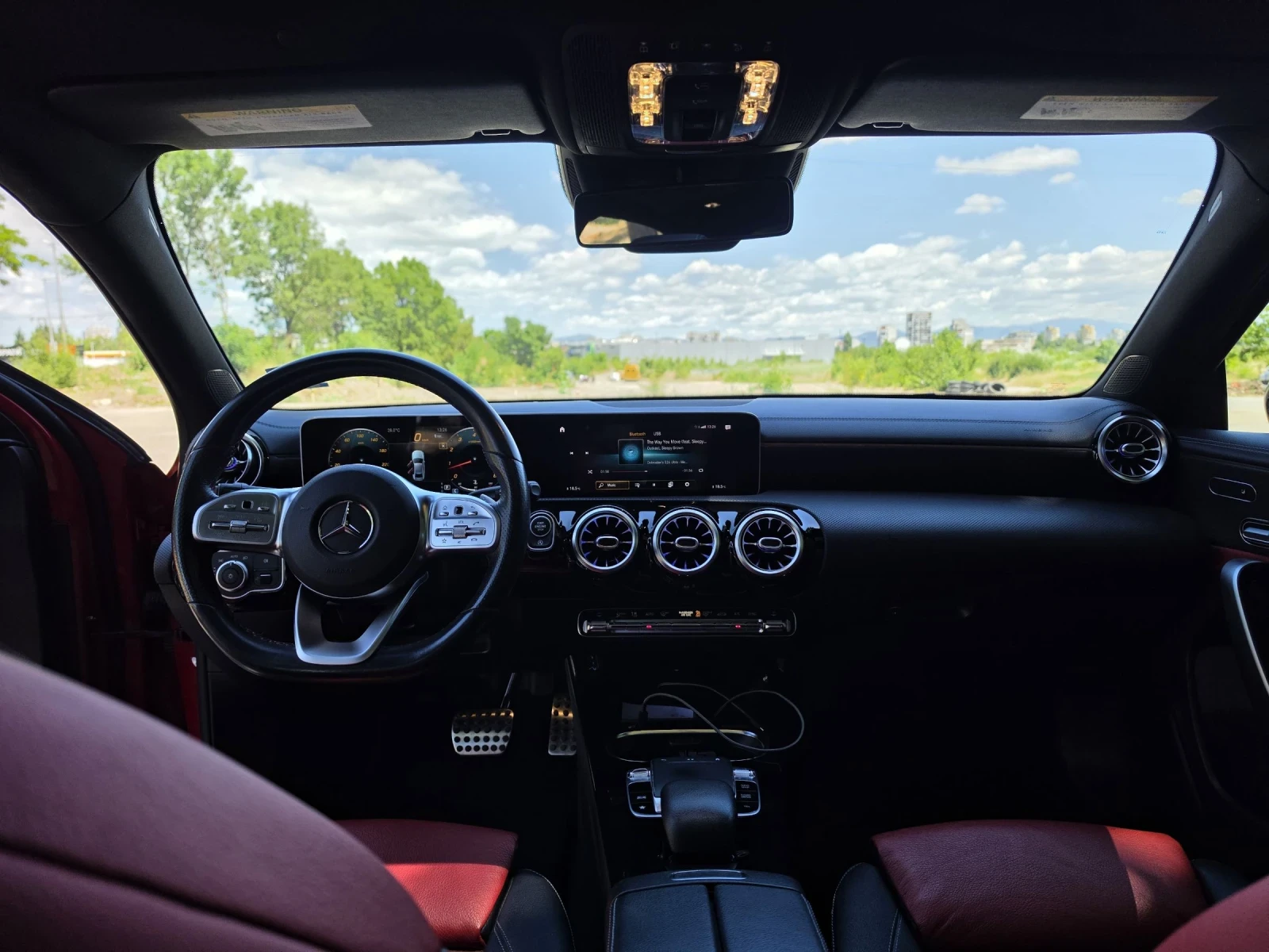 Mercedes-Benz A 220 AMG line 4-MATIC Head Up, снимка 11 - Автомобили и джипове - 55343049