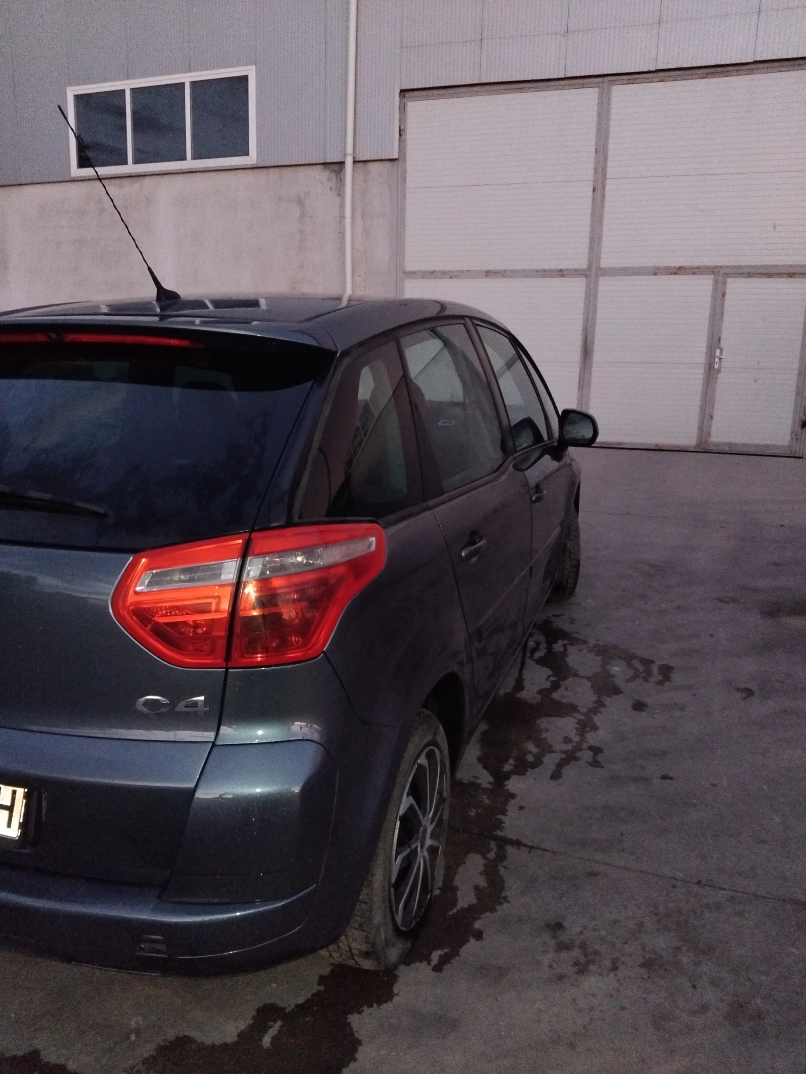 Citroen C4 Picasso, снимка 7 - Автомобили и джипове - 56434051