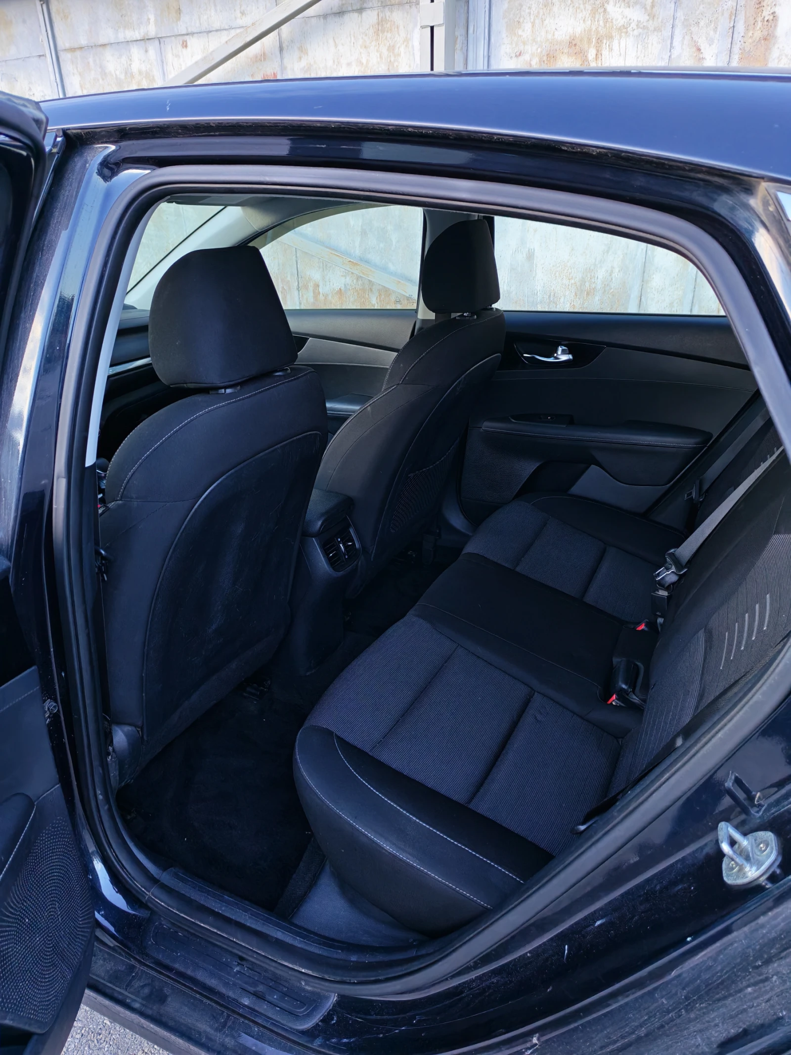 Kia Forte EX, снимка 14 - Автомобили и джипове - 56662481