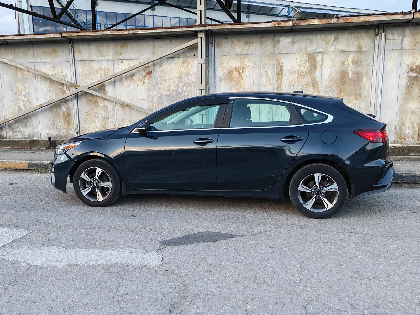 Kia Forte EX, снимка 7 - Автомобили и джипове - 56662481