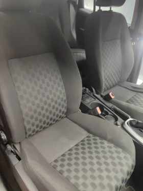 Обява за продажба на Land Rover Freelander 2.2* АВТОМАТ* 4х4* КЛИМАТИК* РЕГИСТРИРАН* ПЕРФЕКТ ~6 500 лв. - изображение 7