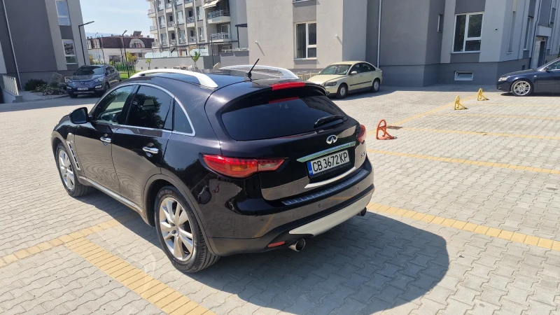 Infiniti QX70, снимка 7 - Автомобили и джипове - 47295936