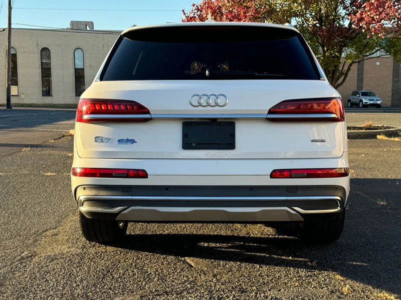 Audi Q7 QUATTRO* PANO* LANE ASSIST, снимка 5 - Автомобили и джипове - 48463169