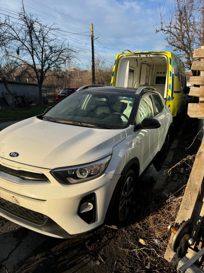 Kia Stonic 1.6 crdi, снимка 2 - Автомобили и джипове - 48521417