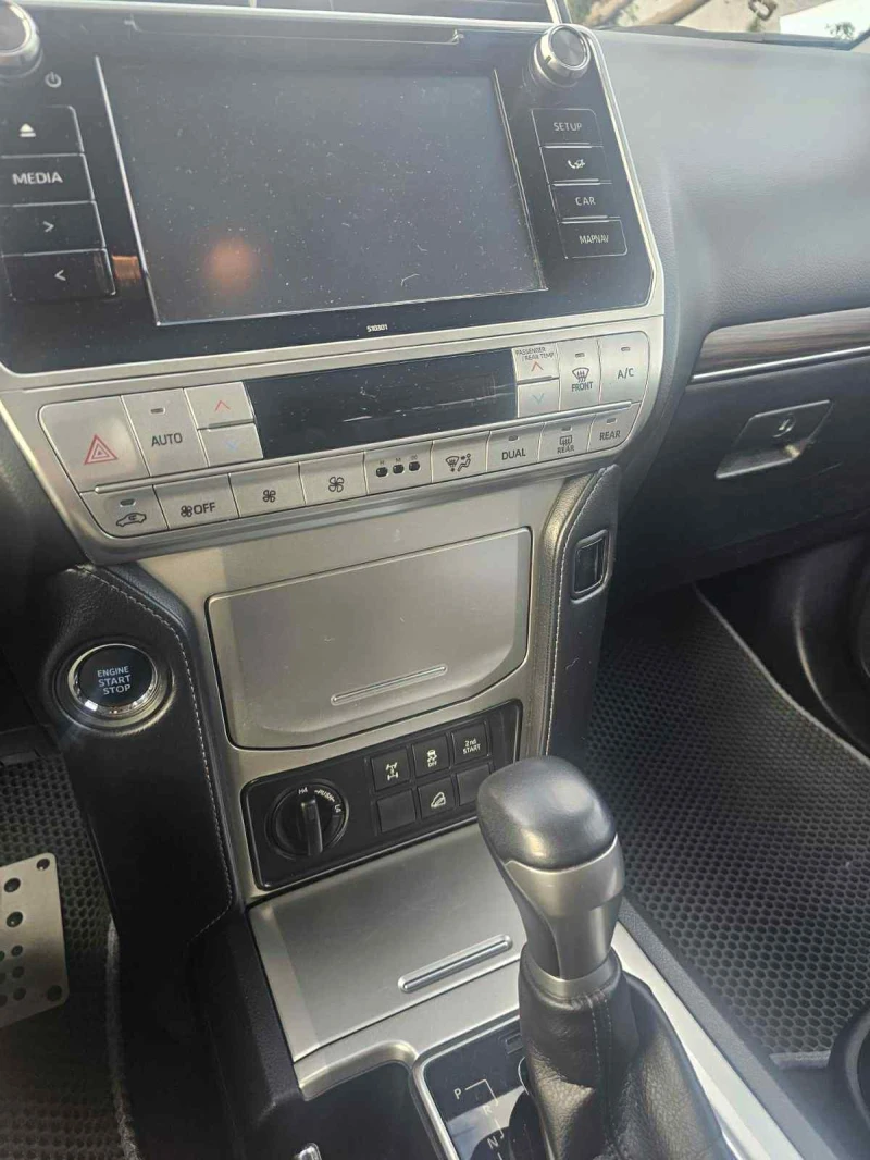 Toyota Land cruiser 150 2.8 D-4D , снимка 13 - Автомобили и джипове - 52191945