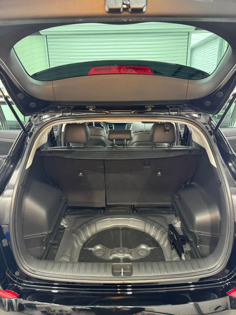 Hyundai Tucson 2.0CRDi/185кс/PREMIUM/4X4/ПЪЛНА СЕРВИЗНА ИСТОРИЯ, снимка 12 - Автомобили и джипове - 52683220