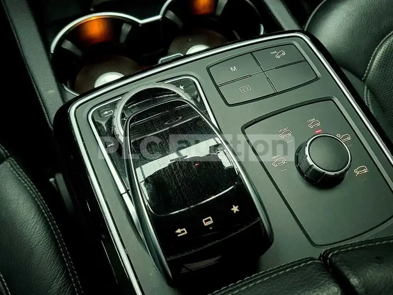 Mercedes-Benz GLE 350 Mercedes Benz GLE 350D , 2016, снимка 13 - Автомобили и джипове - 54086979