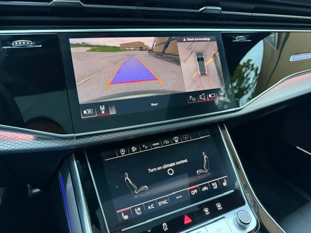 Audi SQ7 * 4.0 TFSI quattro * B/O * МАСАЖ * ОБДУХВАНЕ *  , снимка 11 - Автомобили и джипове - 56010454