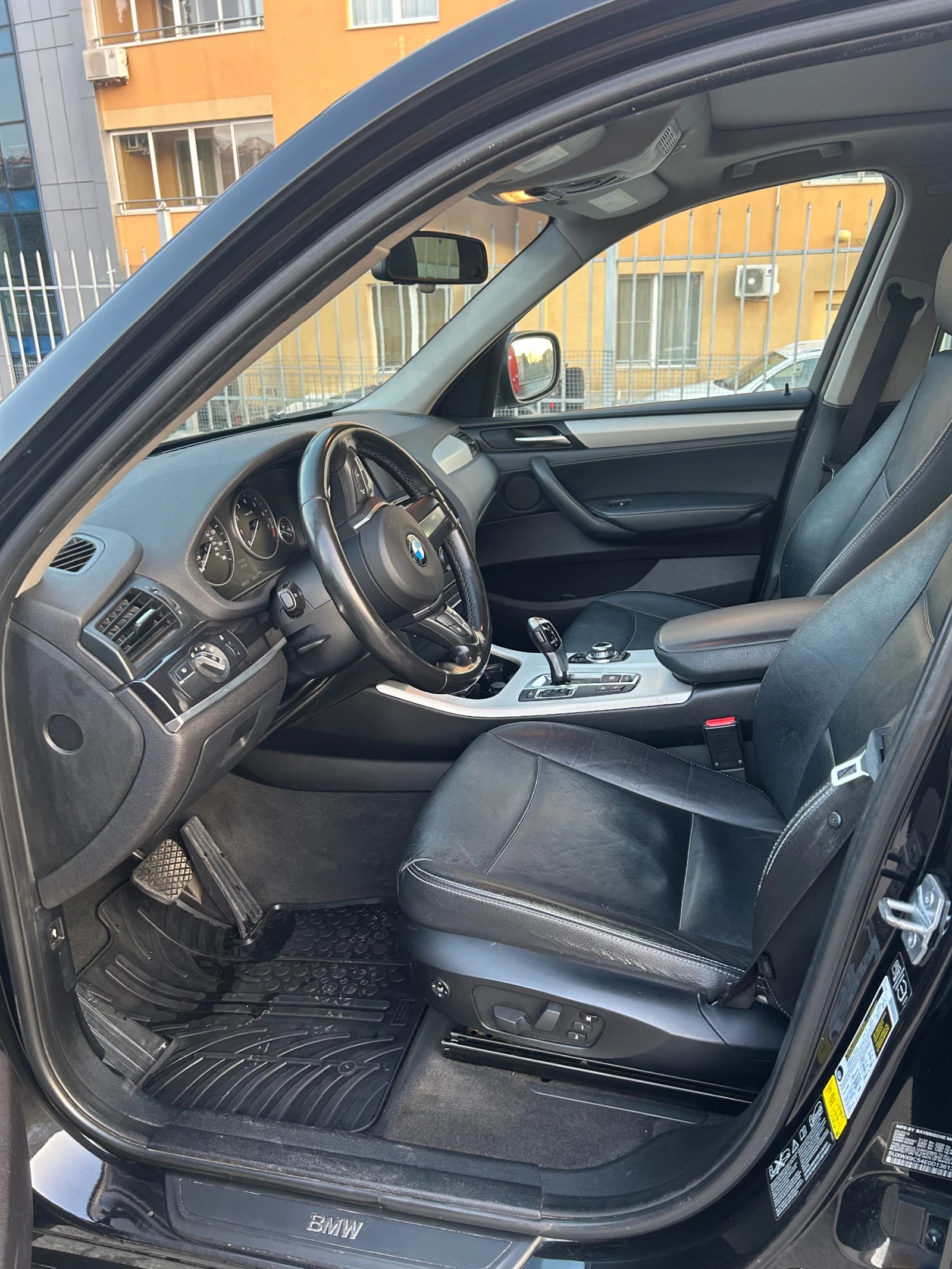 BMW X3 2.8i xDrive M-Pack - изображение 8