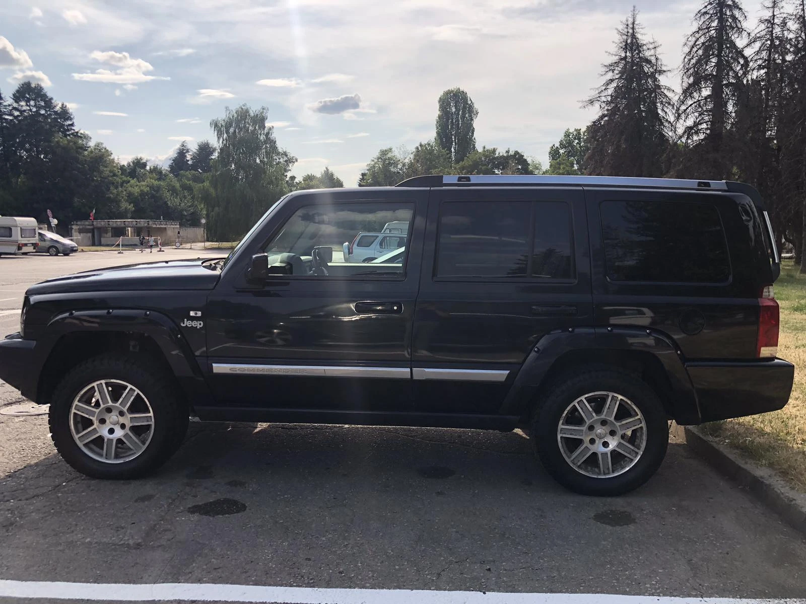 Jeep Commander  - изображение 5