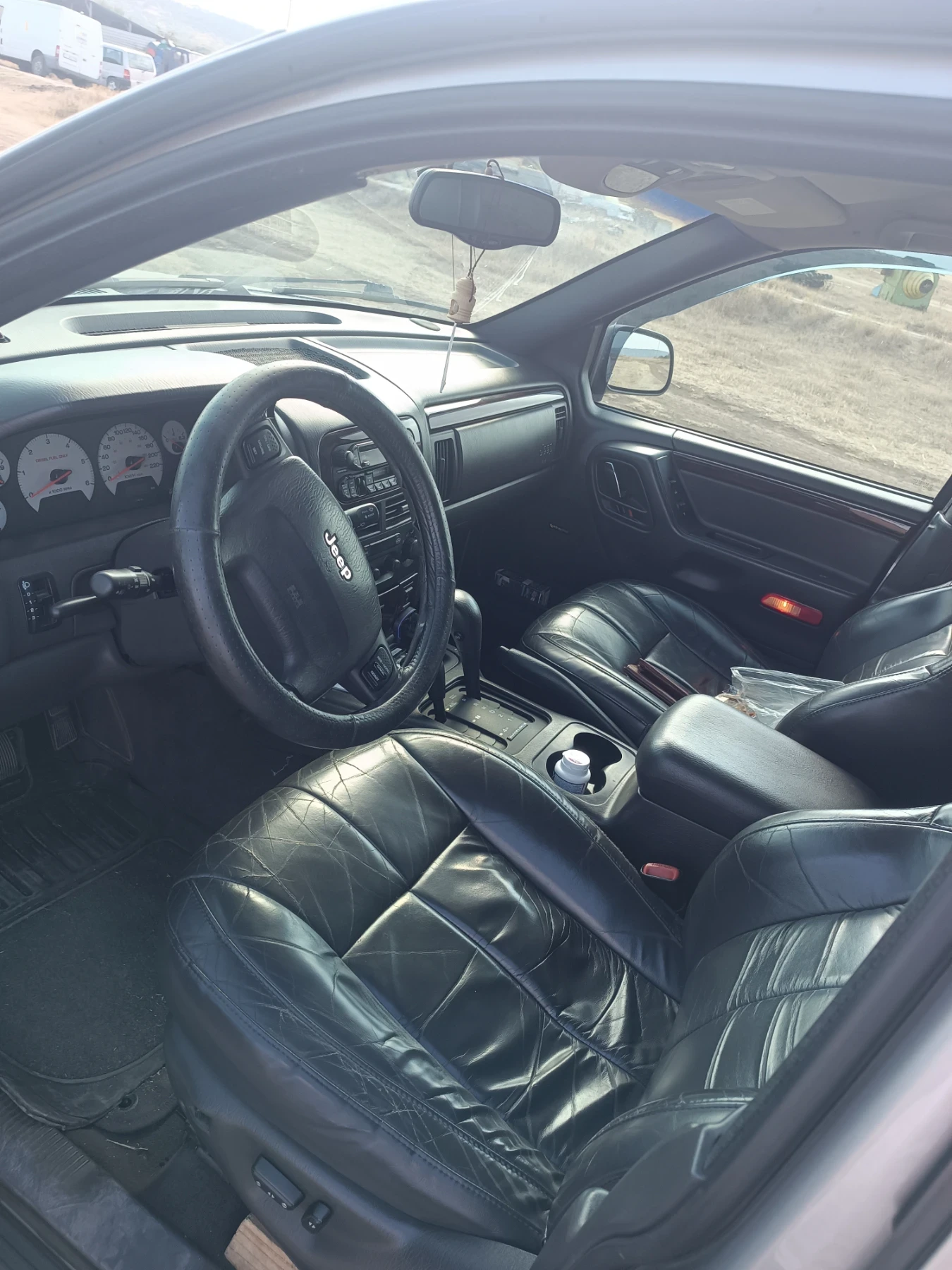 Jeep Grand cherokee  - изображение 9