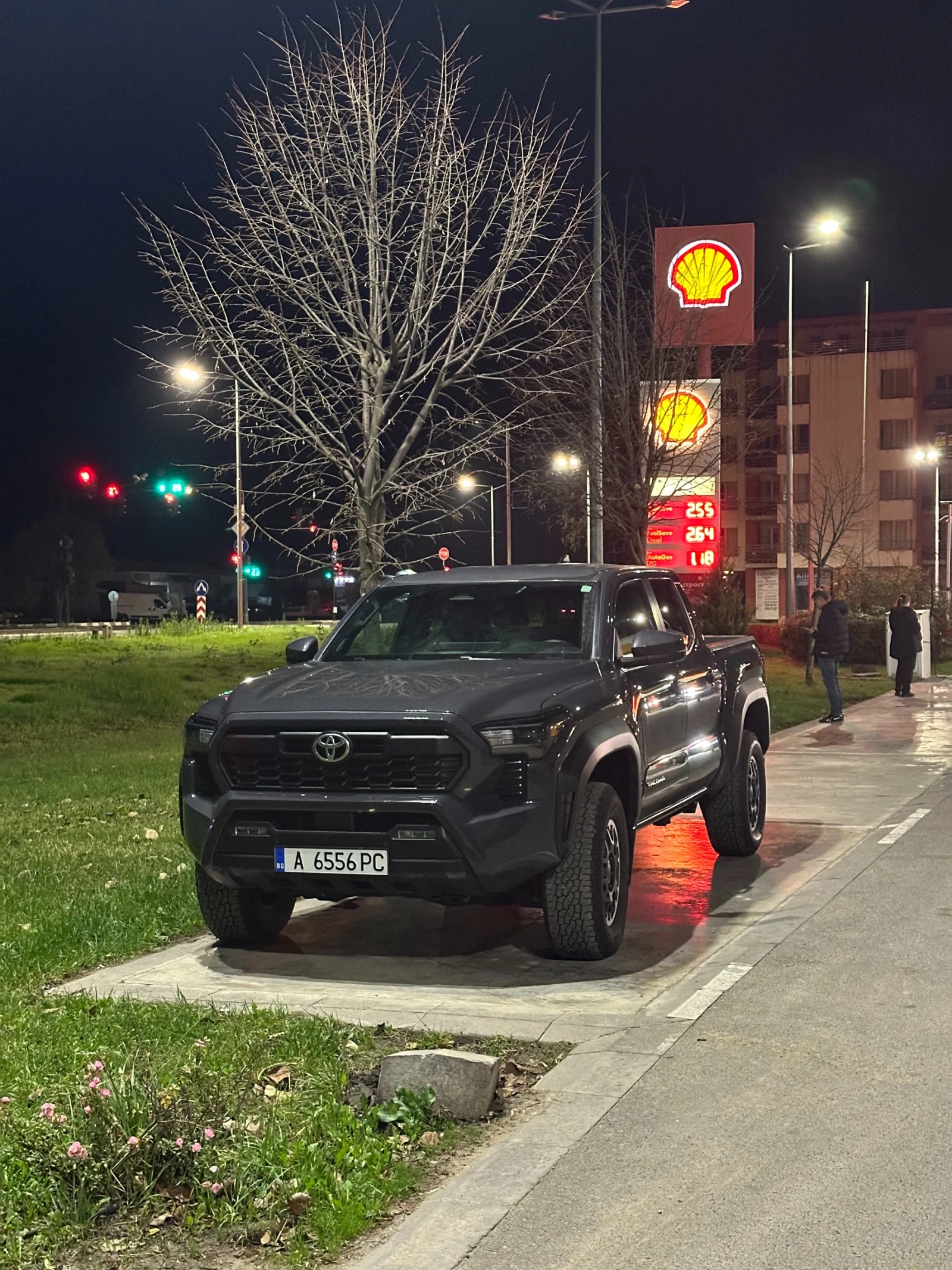 Toyota Tacoma TRD OFF ROAD, снимка 3 - Автомобили и джипове - 53757684