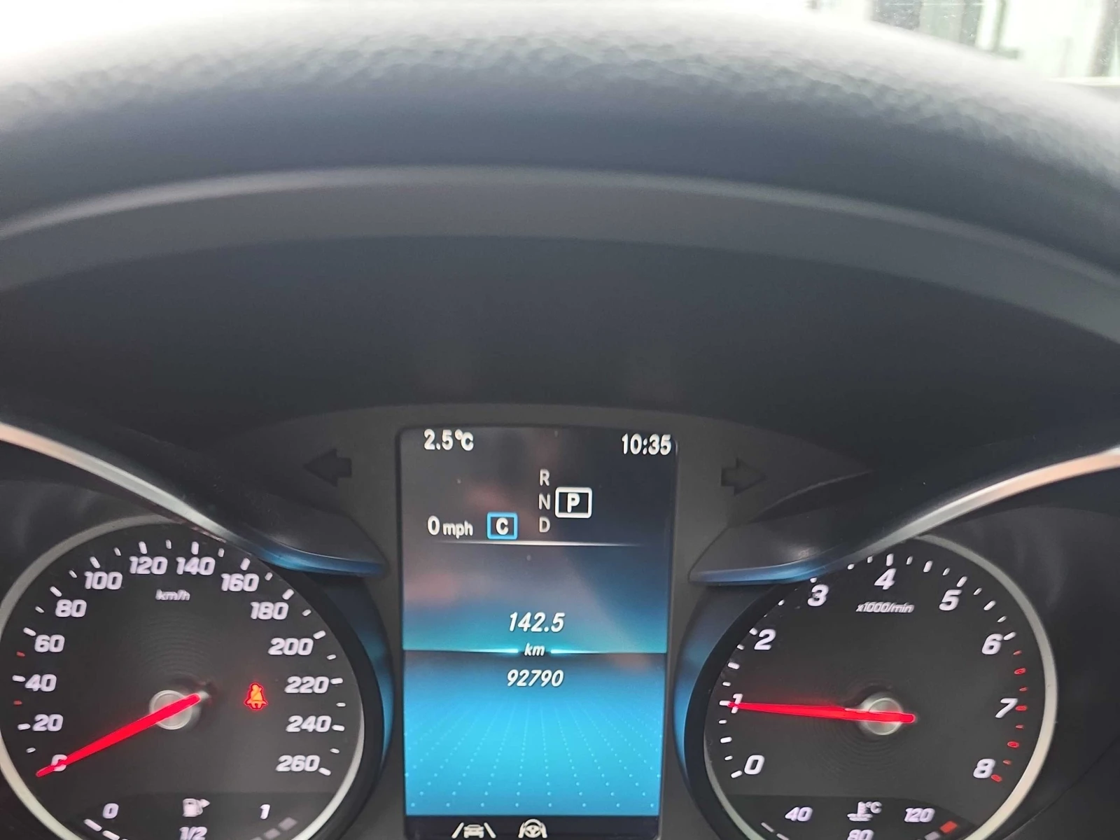 Mercedes-Benz GLC 300 2.0L 4MATIC COUPE NIGHT PACKAGE, снимка 6 - Автомобили и джипове - 52992159