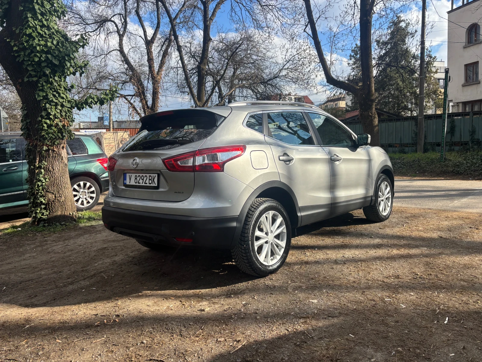Nissan Qashqai, снимка 4 - Автомобили и джипове - 53991318